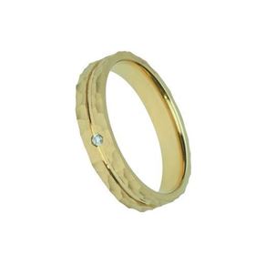 Foto de 10-351-150 - ALIANZA BRILLANTE 0.02KTS. MARTELADO 4MM CONFORT 18K 