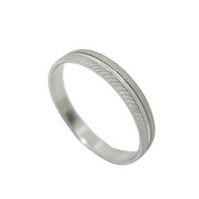 Foto de 10-351-323-12 - ALIANZA CENTRO BRILLO 3MM O.B. 18K